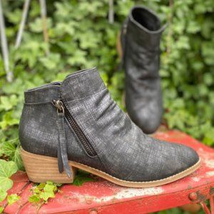 Corkys Butternut Boots in Black Metallic